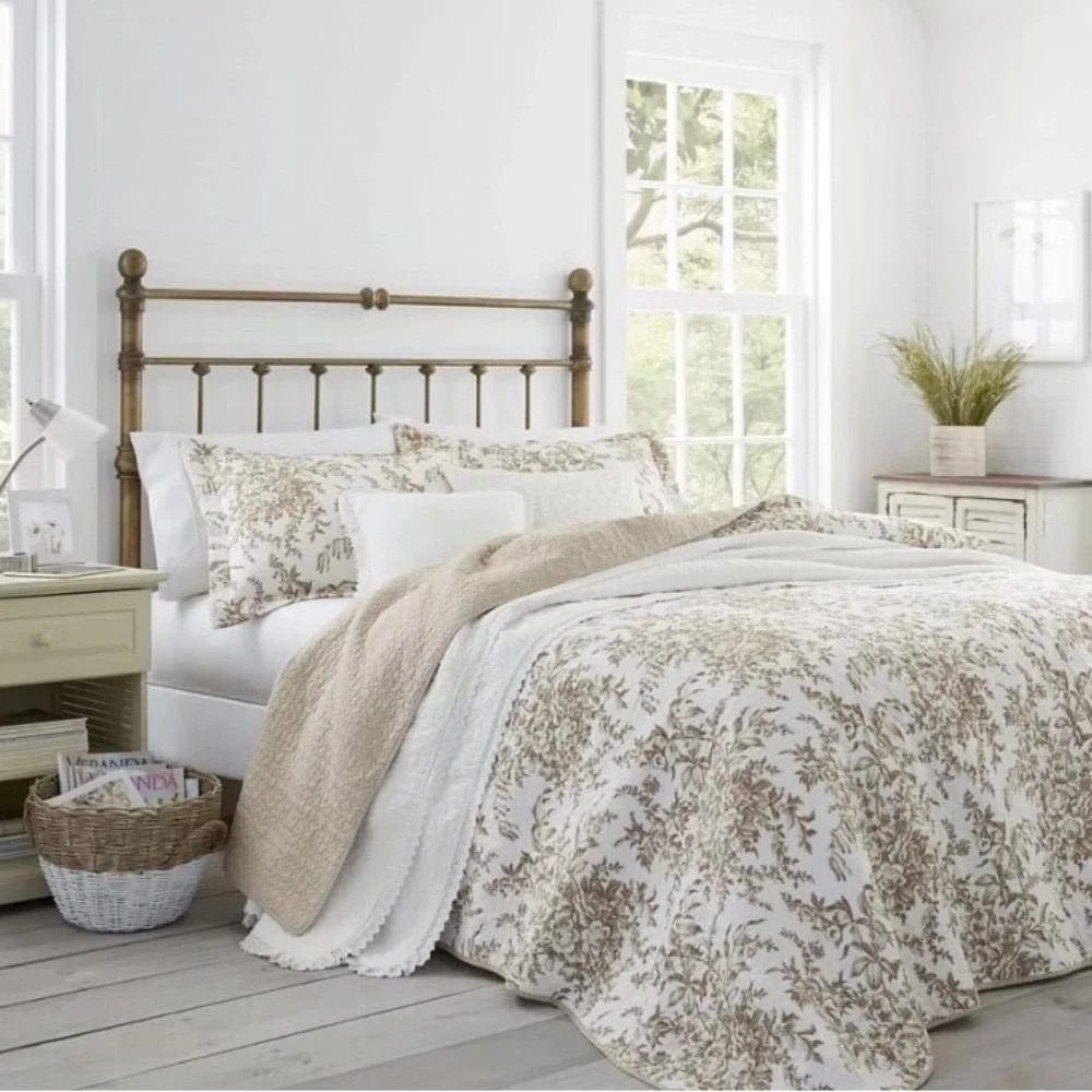 Gorgeous King Bedford Quilt & 2 Shams Set ~ NWT